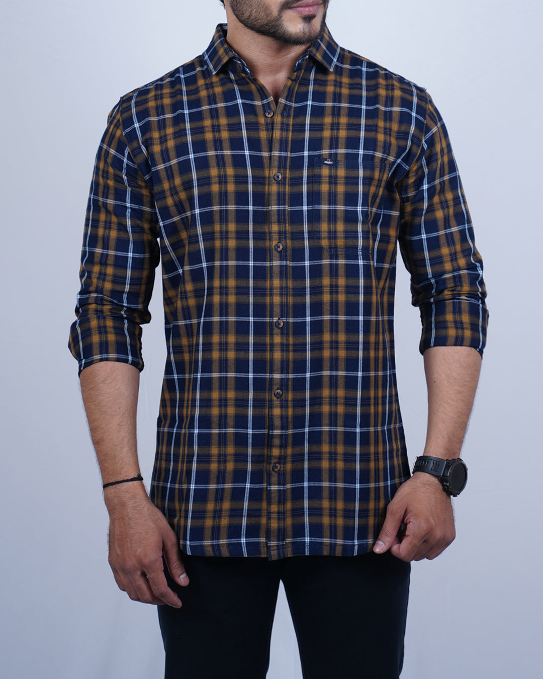 Blue-yellow color color checks casual shirt shirt for casual wear.