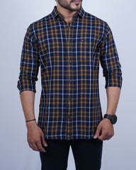 Blue-yellow color color checks casual shirt shirt for casual wear.