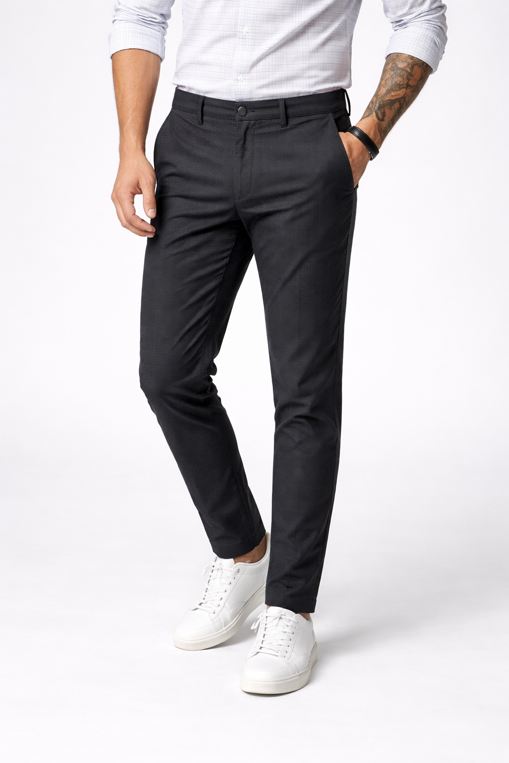Men Black Narrow Fit Structured Pants-TEM