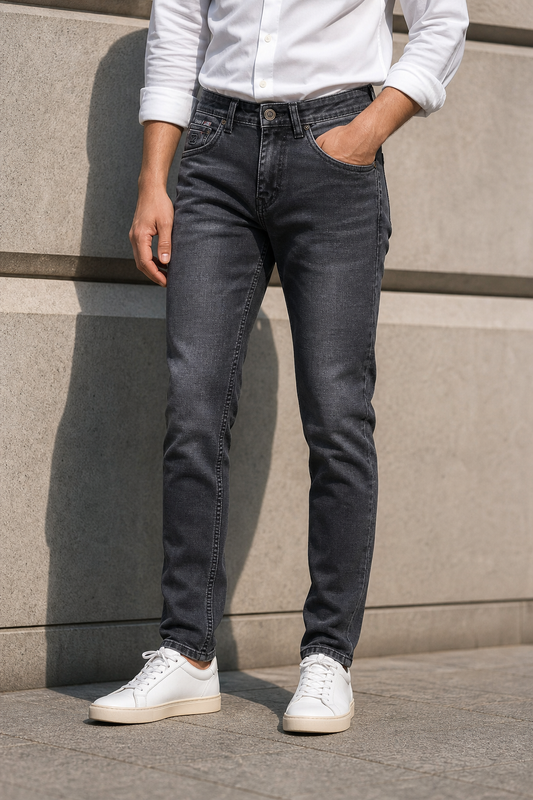 Men Black Textured Ankle Fit Denim Jeans 9696