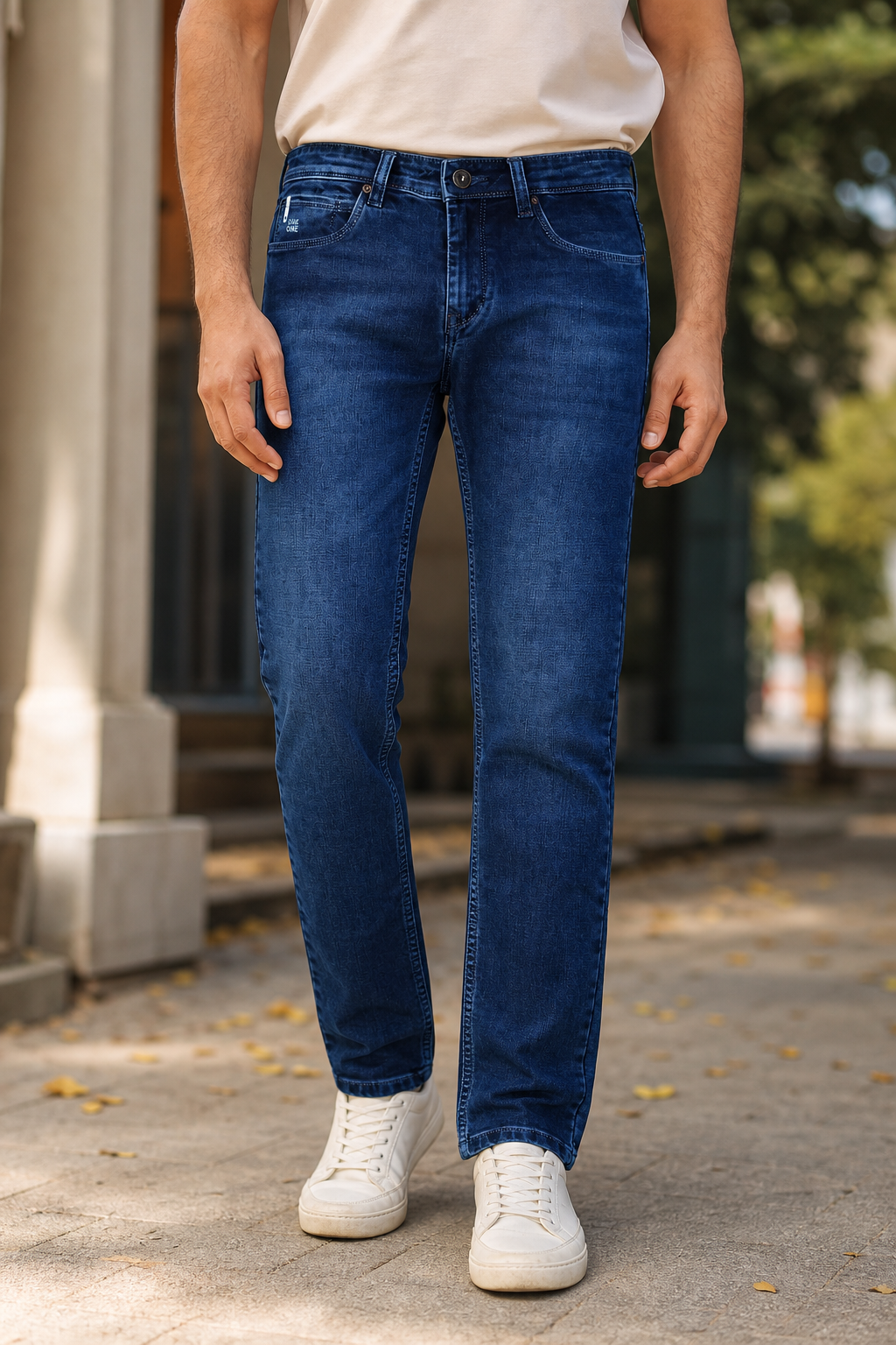 Men Blue Narrow Fit Denim Jeans by Atlance