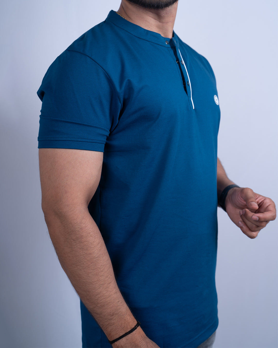 Blue color plain round neck t-shirt for men