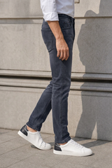 Men Grey Textured Narrow Fit Denim Jeans