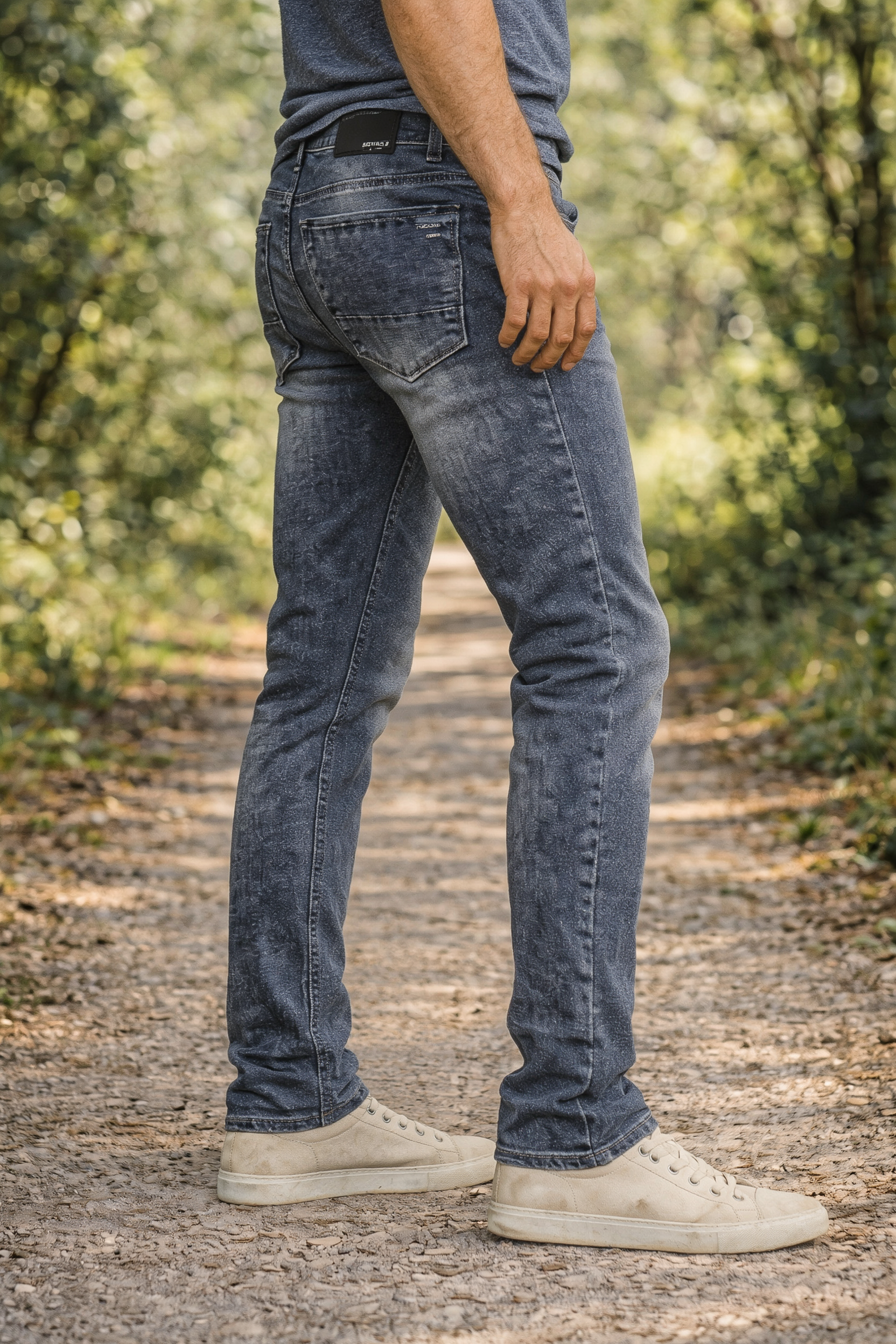 Men Dark Grey Colour Narrow Fit Sulphur Wash Jeans - Stretch Denim HEN454