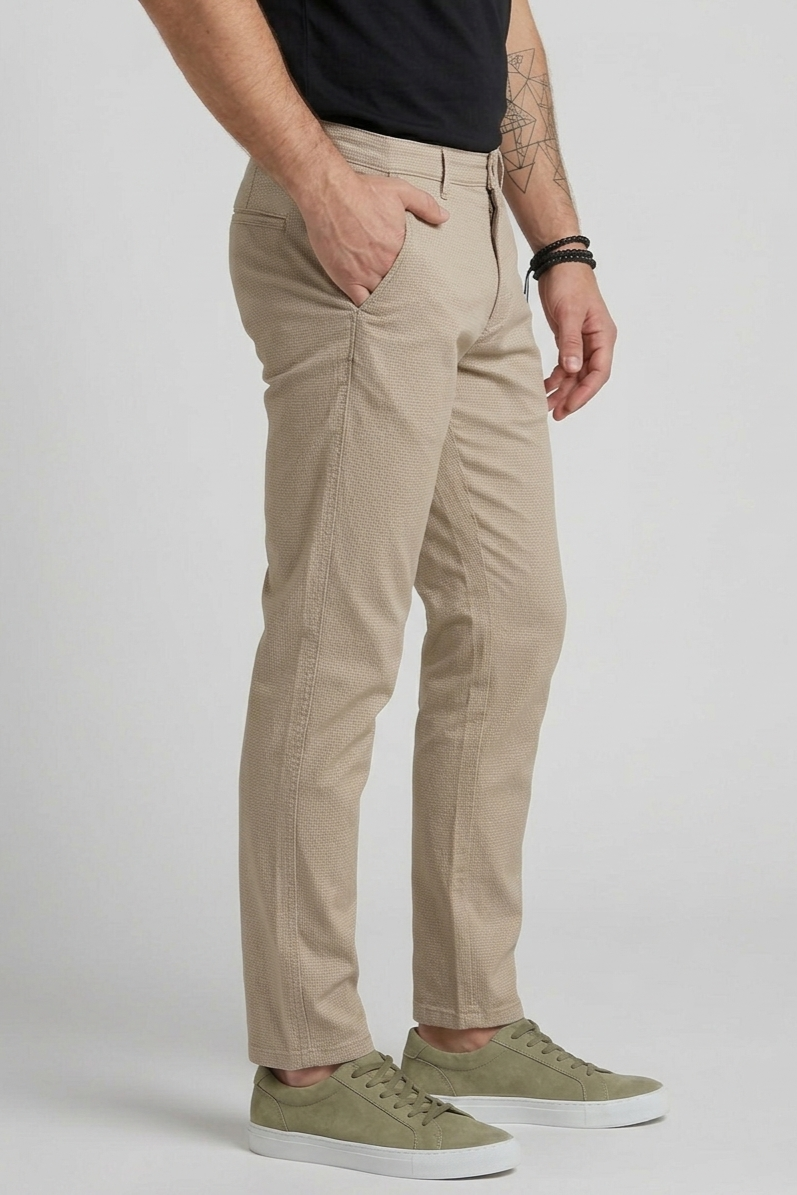 Men Cream Narrow Fit Structured Pants-TEM9404
