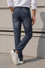 Men Grey Textured Narrow Fit Denim Jeans