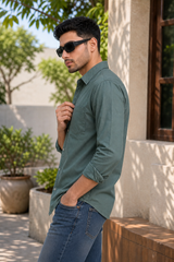 Men Premium Green Solid Casual Shirt for Everyday Wear OXF