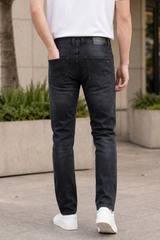 Men Black Narrow Fit Jeans - Everyday Slim Denim