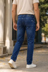 Men Blue Narrow Fit Denim Jeans by Atlance