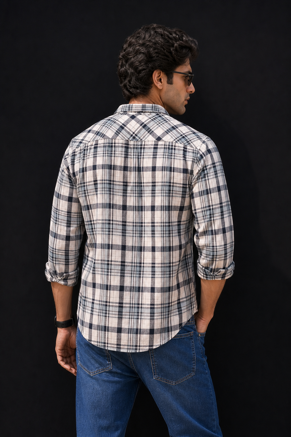 Men White and Navy Blue Checkered Casual Shirt