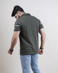 OLIVE COLOR MATTER COLLAR T-SHIRT