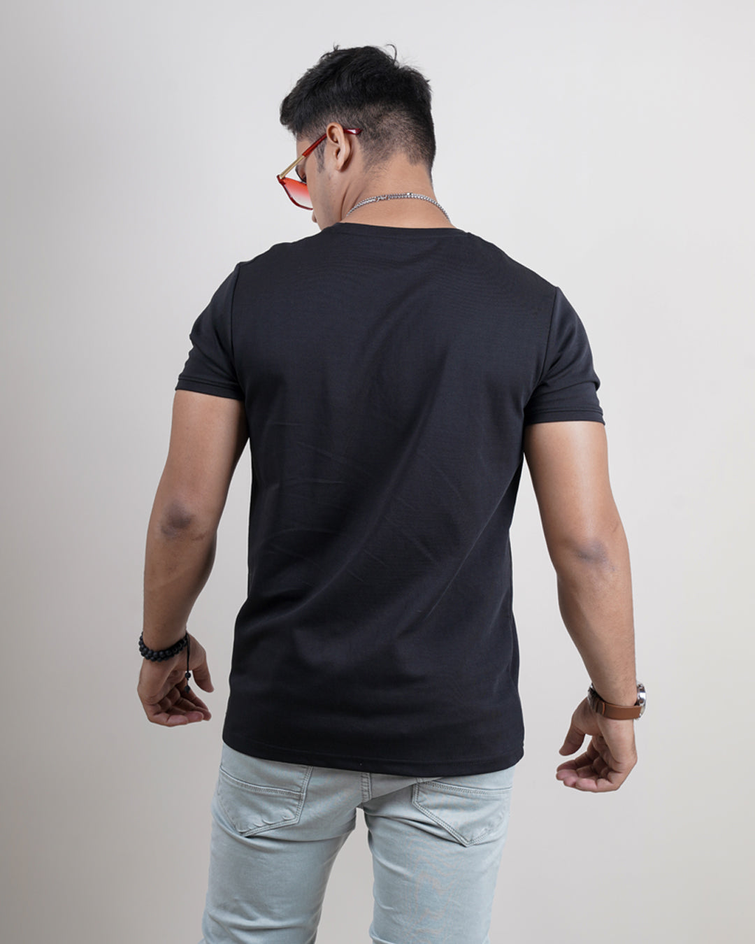 BLACK COLOR MATTER ROUND NECK T-SHIRT