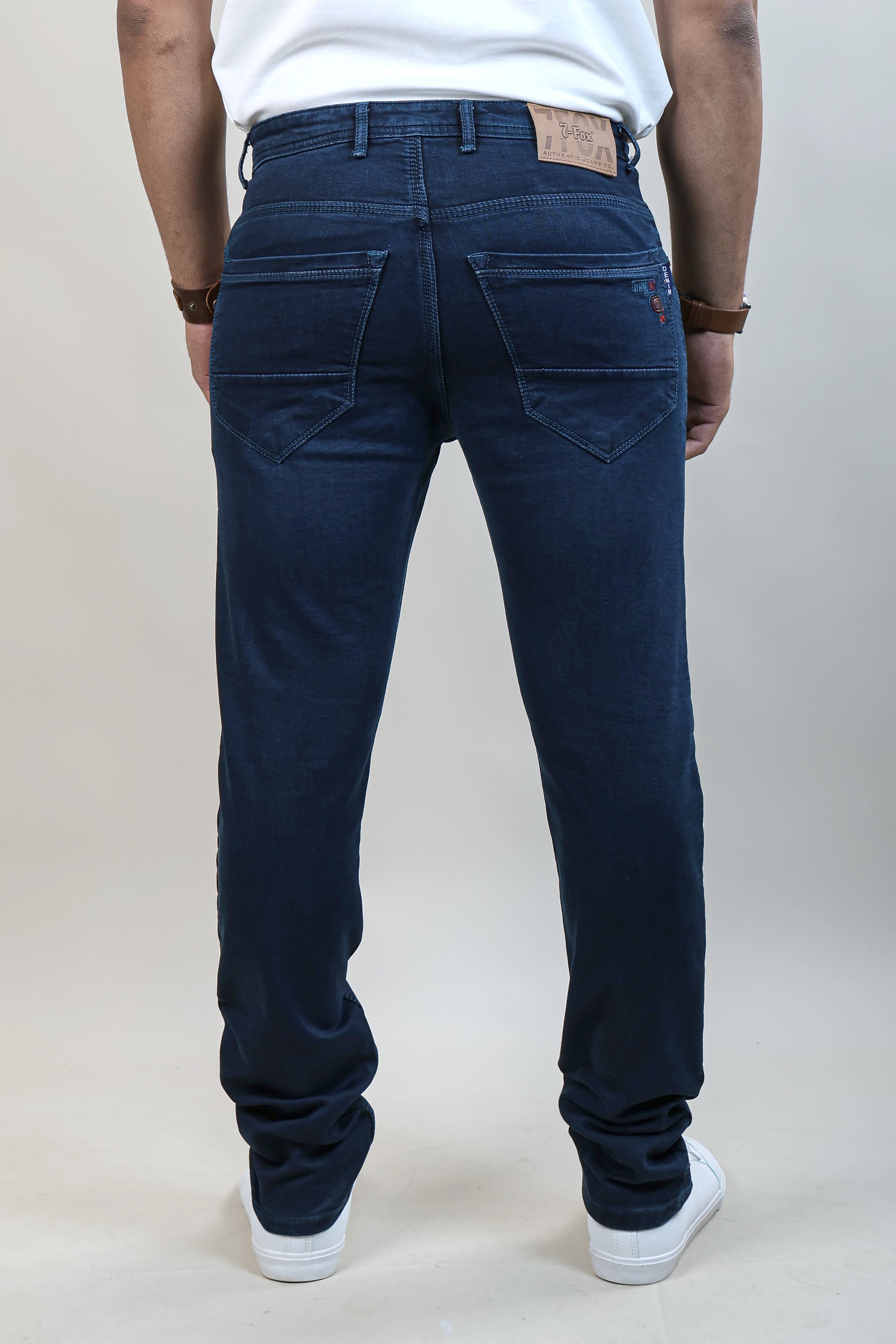 BLUE COLOR PLAIN JEANS