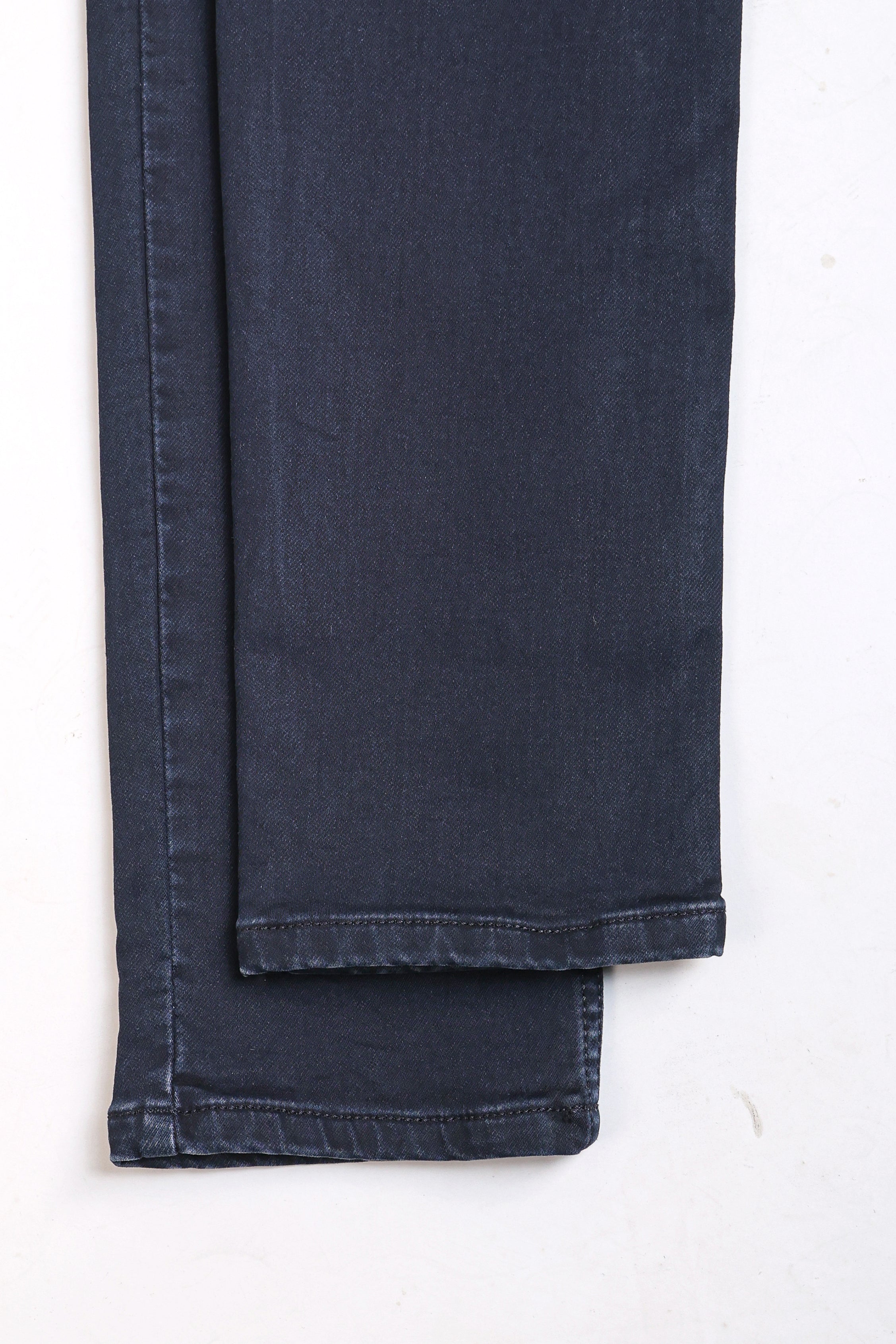 BLACK COLOR DENIM WASH JEANS