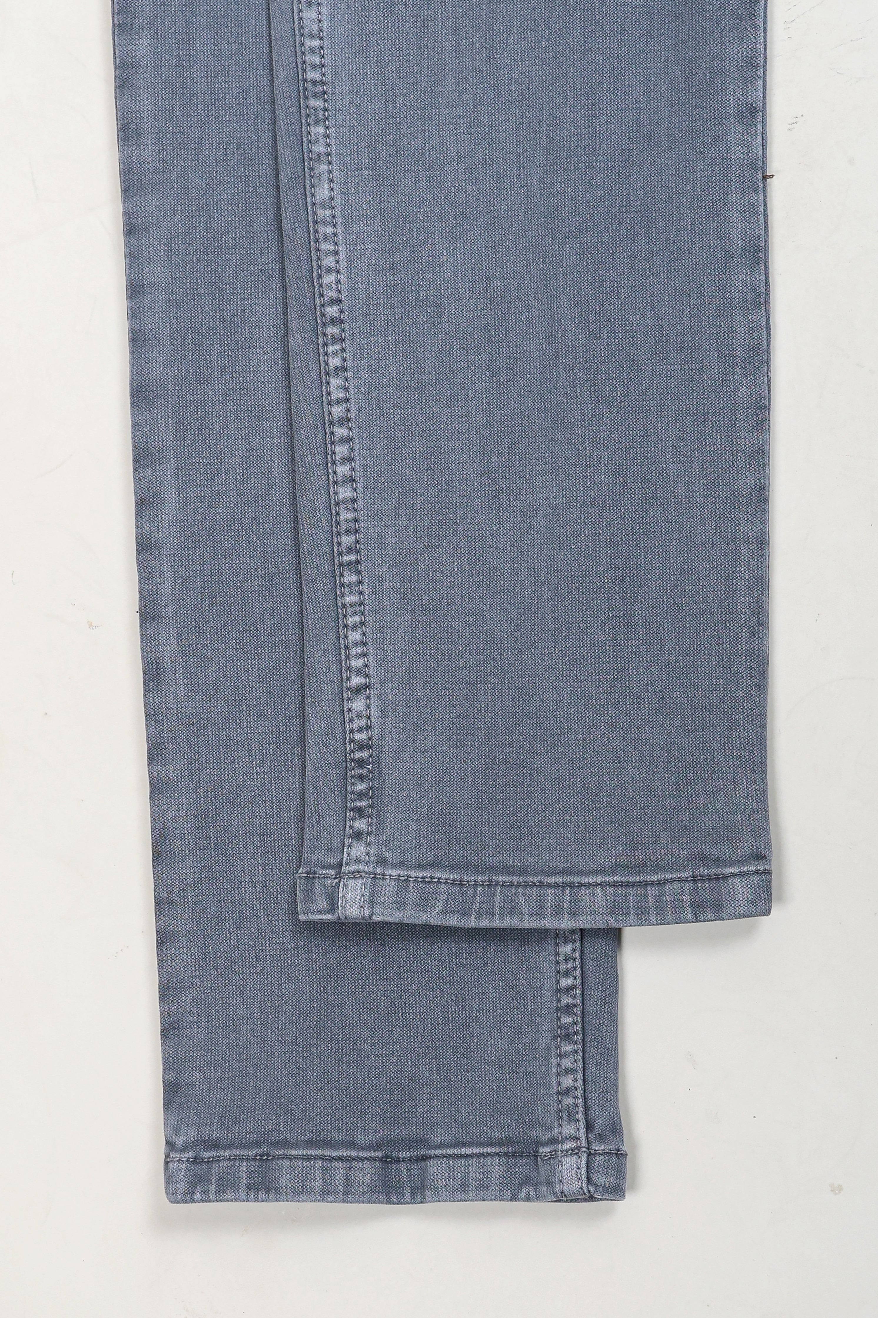 GREY COLOR DENIM PLAIN JEANS