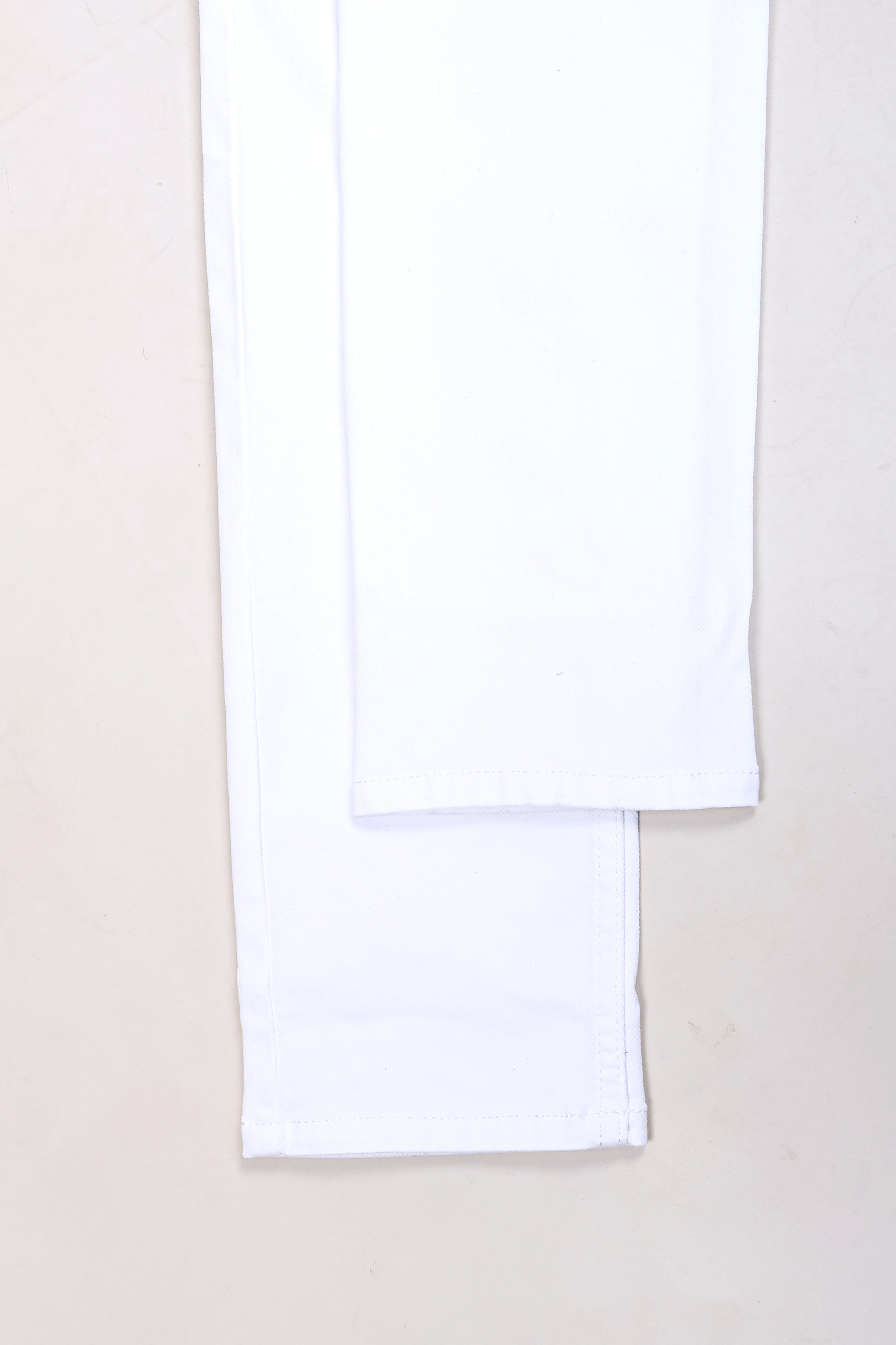 WHITE COLOR PLAIN JEANS