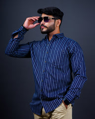 Navy color blue color lining casual shirt shirt for casual wear.