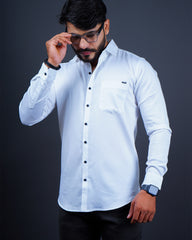 White color color lining casual shirt shirt for casual wear.