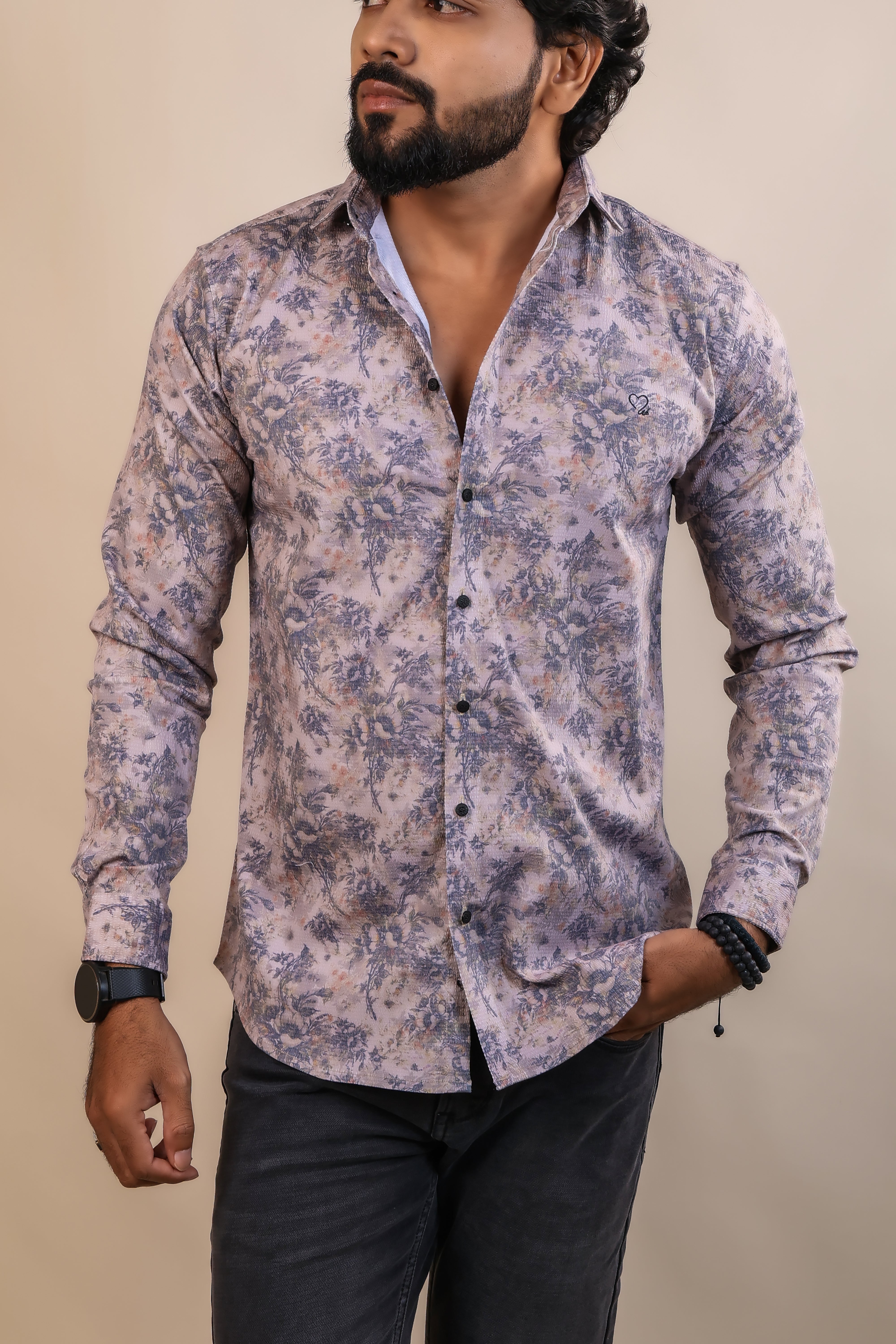 Onion color color printed casual shirt shirt for casual wear.