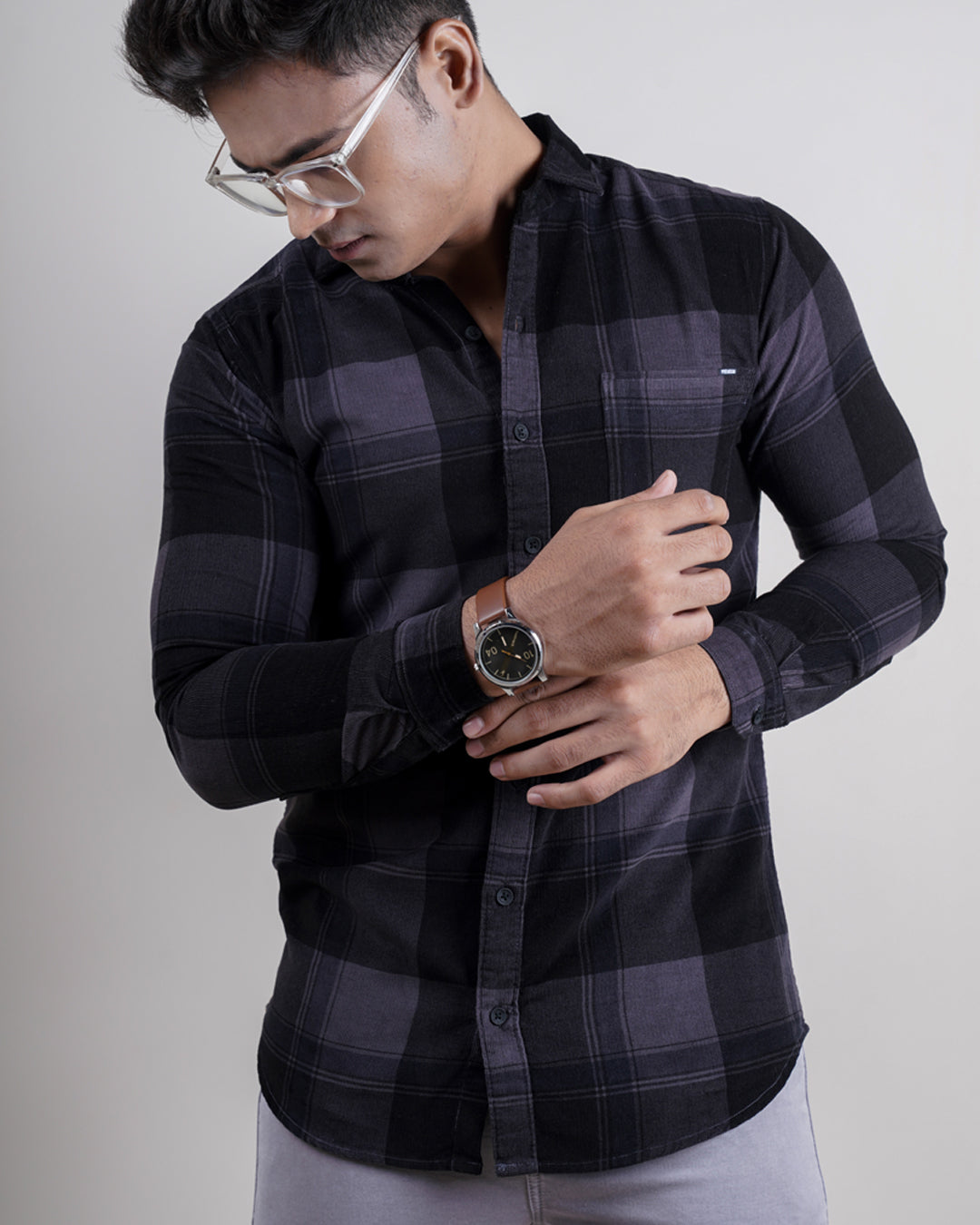 Grey-black color color checks casual shirt shirt for casual wear.