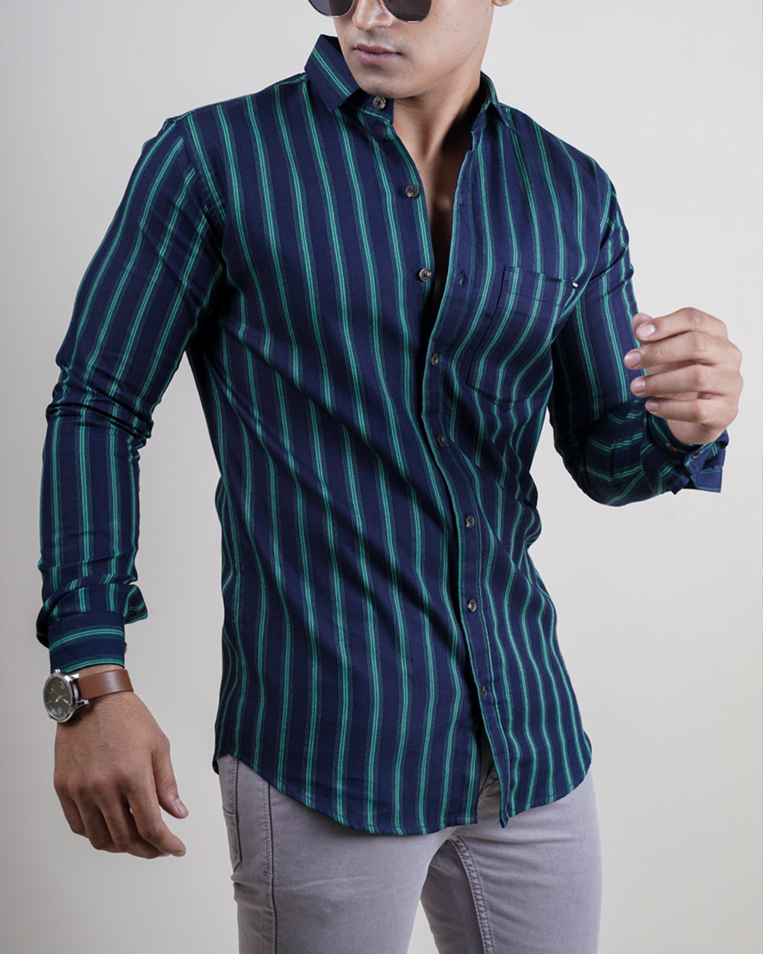 Green-blue color color lining casual shirt shirt for casual wear.