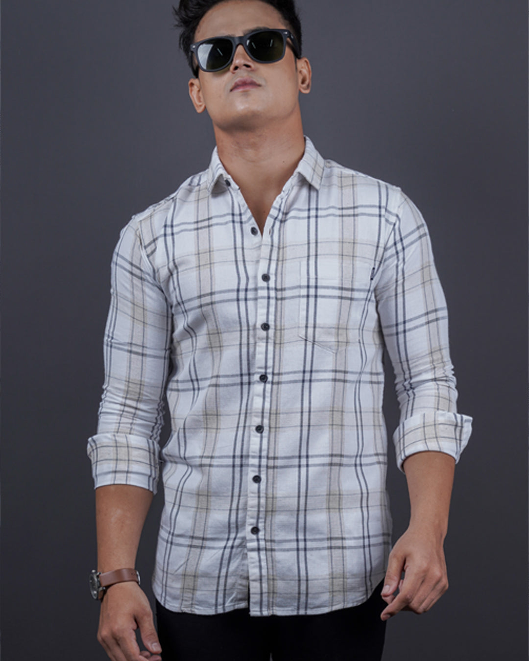 Fawn-white color color checks casual shirt shirt for casual wear.