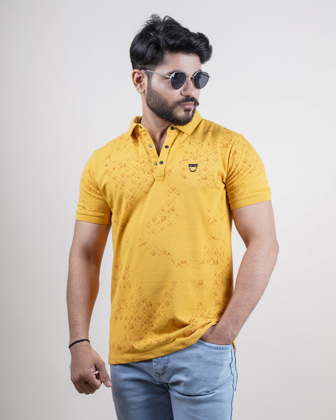 Yellow color printed collar t-shirt for men