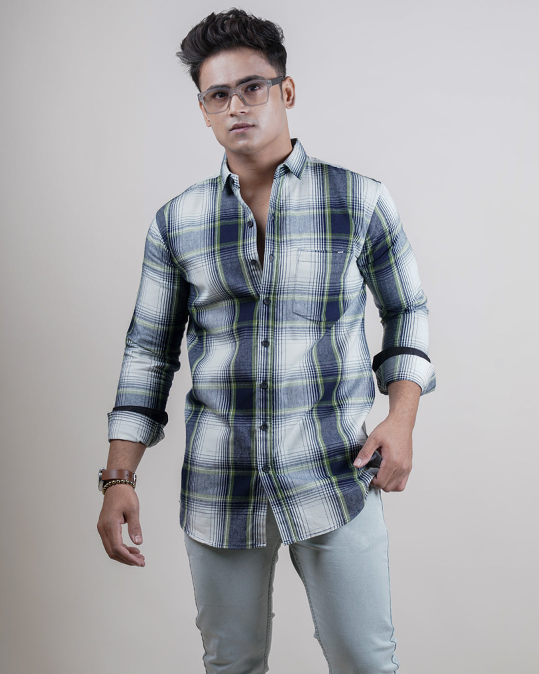 Olive color color checks casual shirt shirt for casual wear.