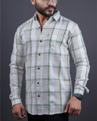 Green-white color color checks casual shirt shirt for casual wear.