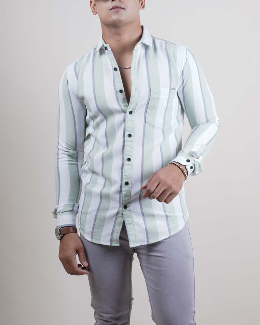 Pista color color lining casual shirt shirt for casual wear.