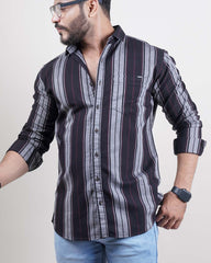 Black color color lining casual shirt shirt for casual wear.