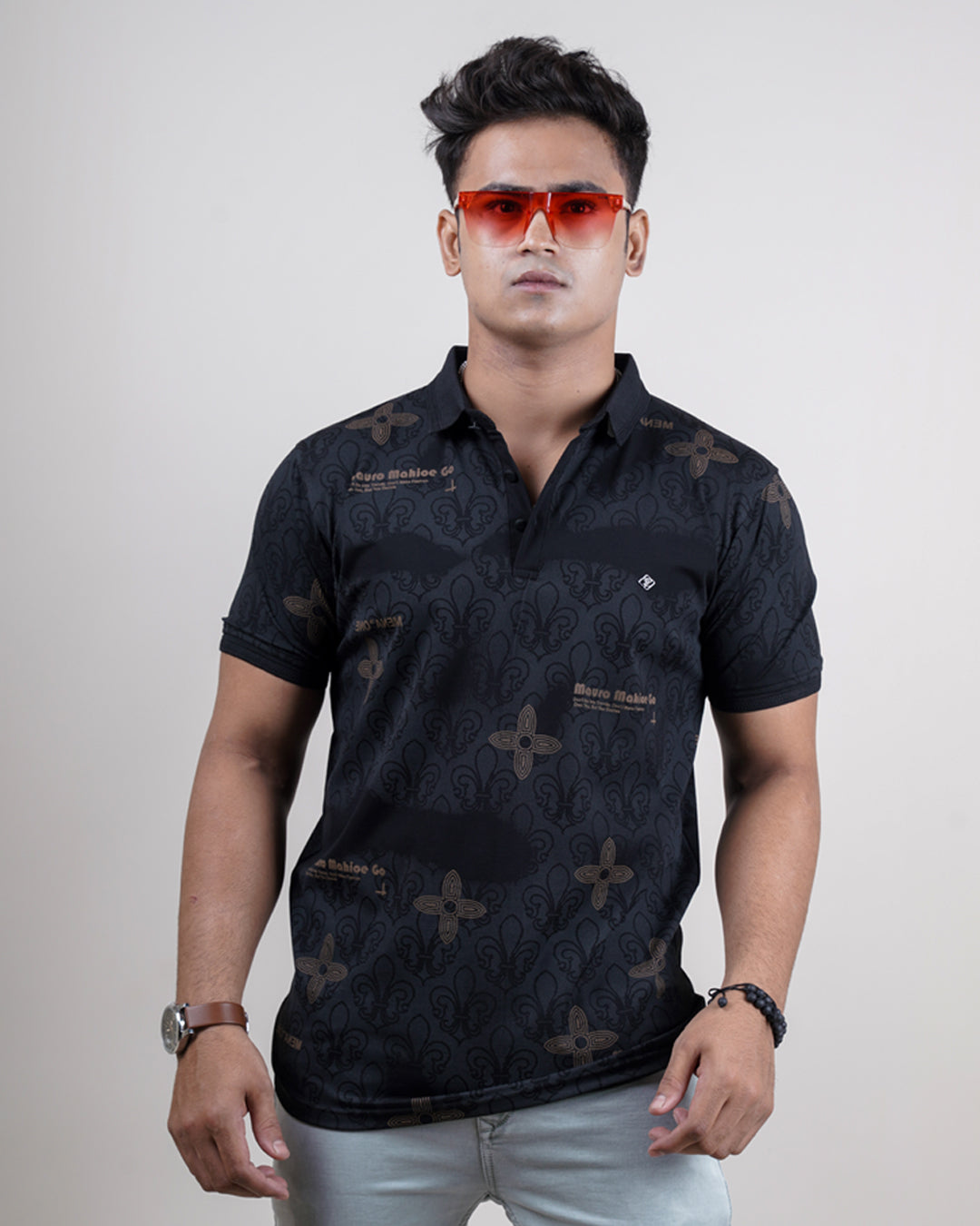 Black printed collar t-shirt for men