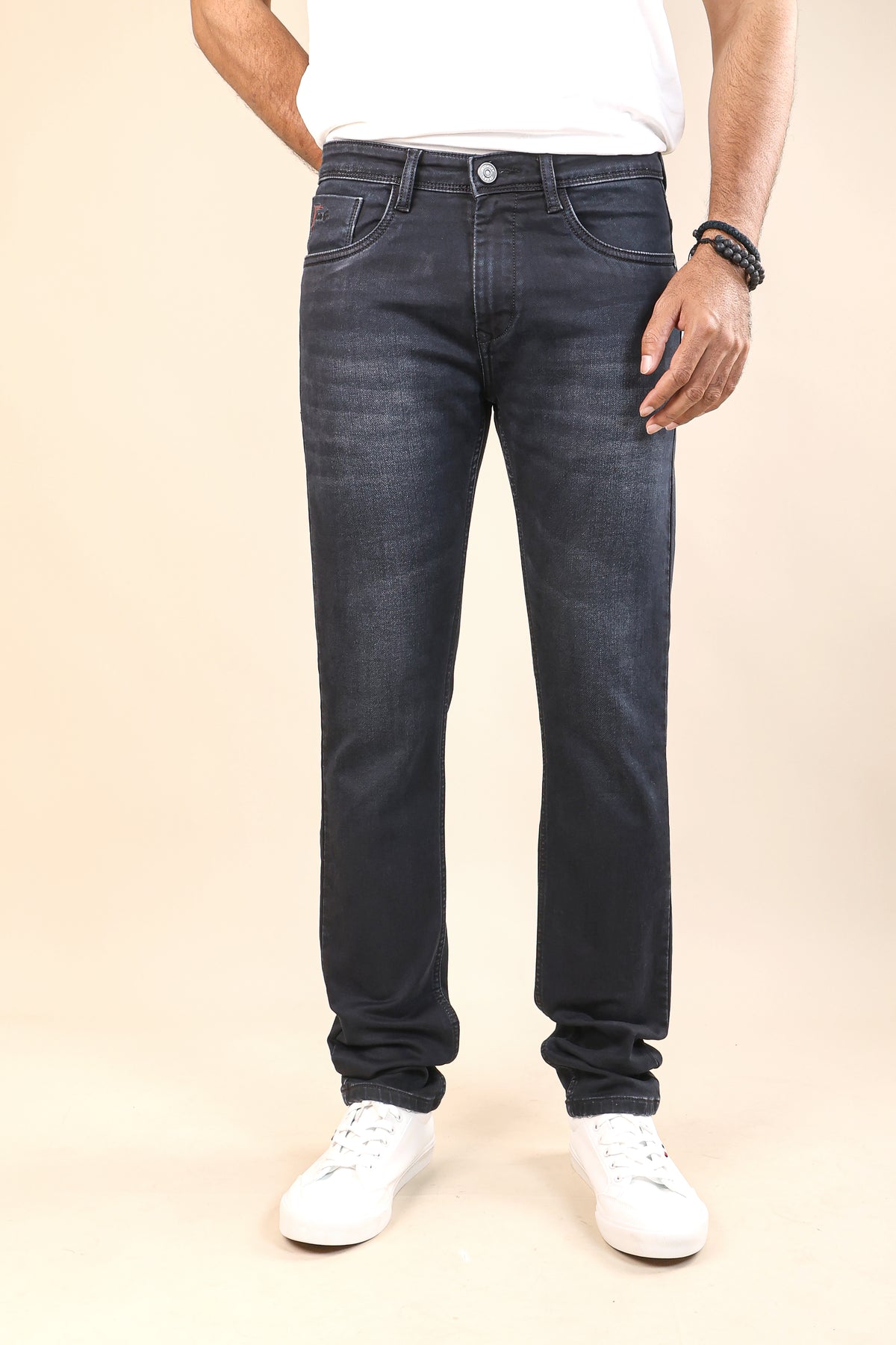 BLACK COLOR DENIM WASH JEANS