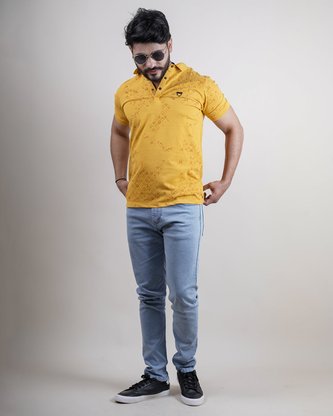 YELLOW COLOR PRINTED COLLAR T-SHIRT