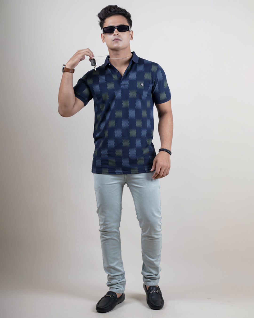 NAVY BLUE COLOR PRINTED COLLAR T-SHIRT