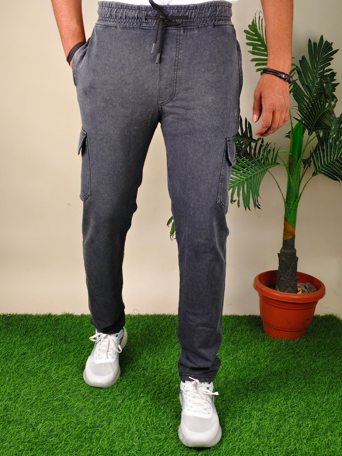 Mens  Black Colour Sulphur Plain Trackpant – Stylish & Comfortable