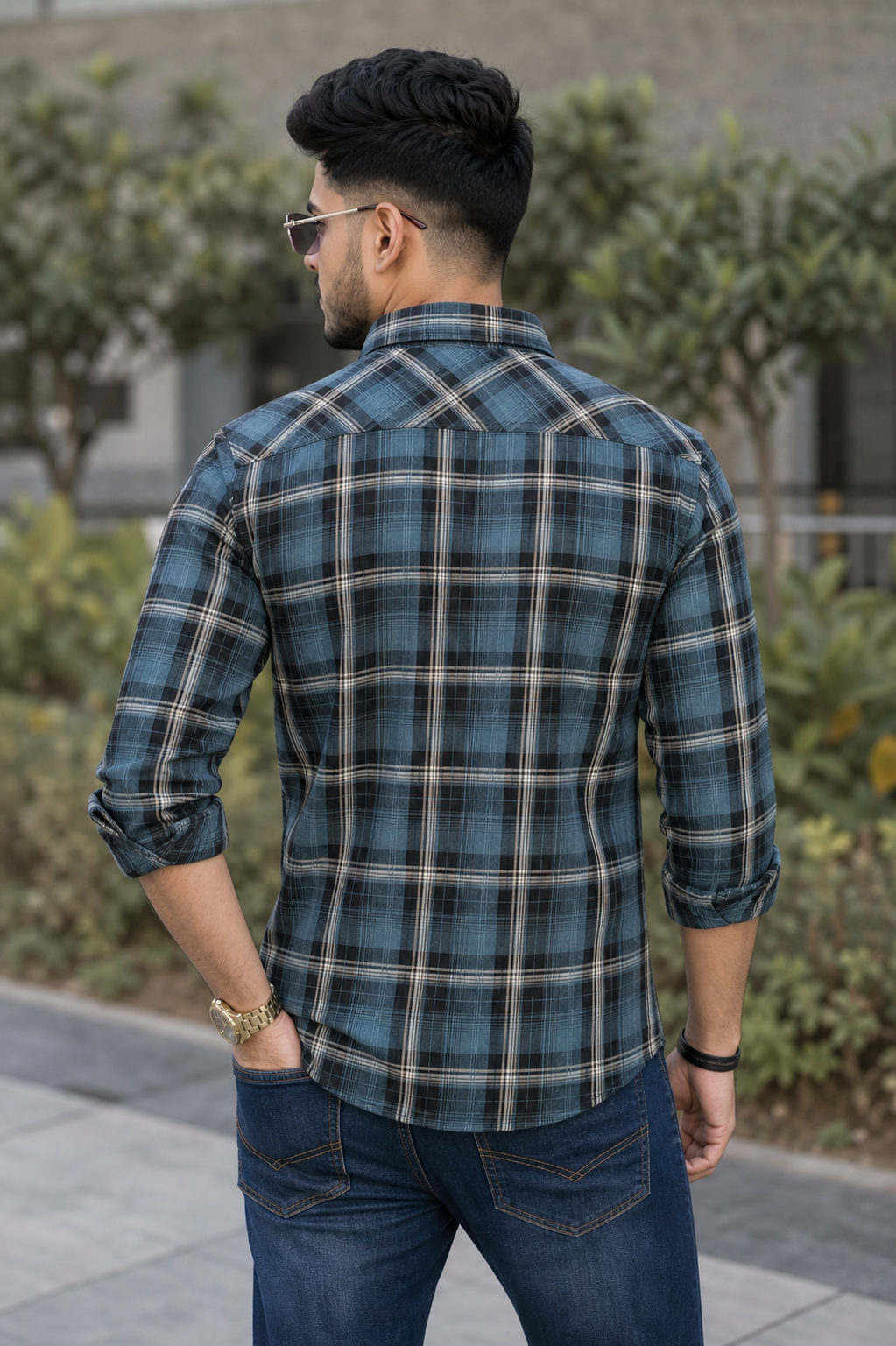 Men Blue & Black Plaid Long Sleeve Shirt