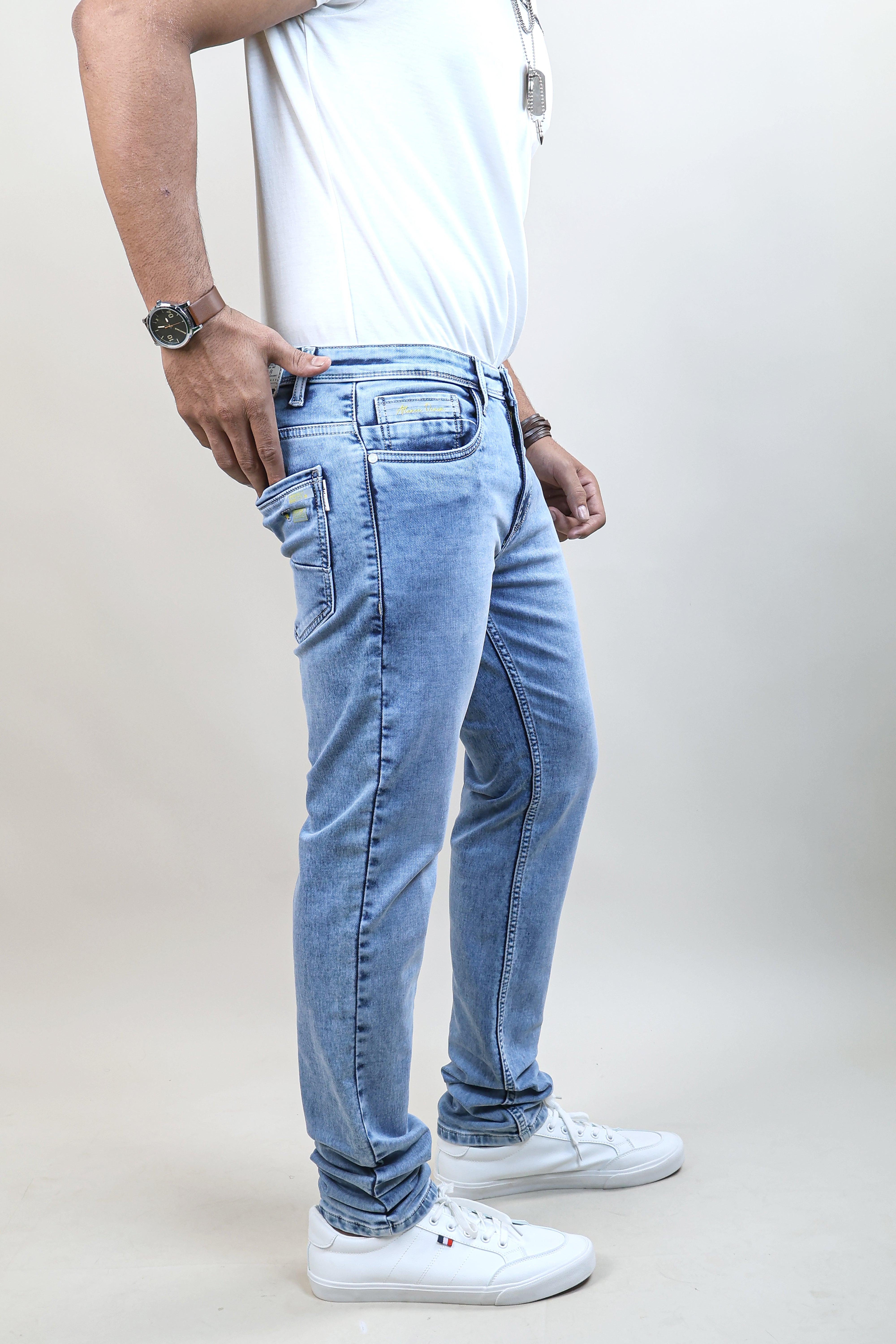 SKYBLUE COLOR DENIM WASH JEANS