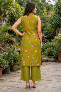Women Teal Green Ikat Printed Sleeveless Kurta & Plazo Coord Set SHALINI-282