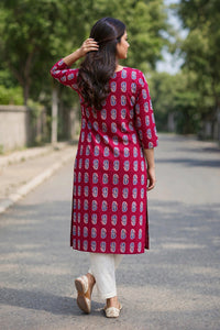Women Maroon Cotton Kurti with Blue Paisley Print - Back View