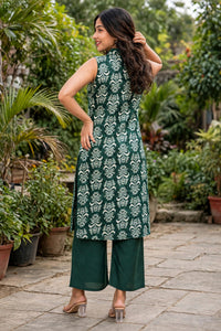 Women Pista Ikat Printed Sleeveless Kurta & Plazo Coord Set SHALINI-285