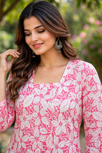 Women Pink Floral Leaf Print With Backlace Short Kurti 3561