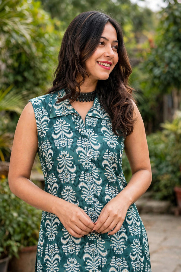 Women Pista Ikat Printed Sleeveless Kurta & Plazo Coord Set SHALINI-285