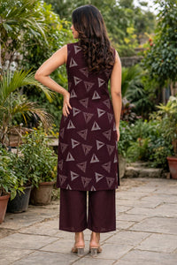 Women Wine Geometric Triangle Printed Sleeveless Kurta & Plazo Coord Set SHALINI-279