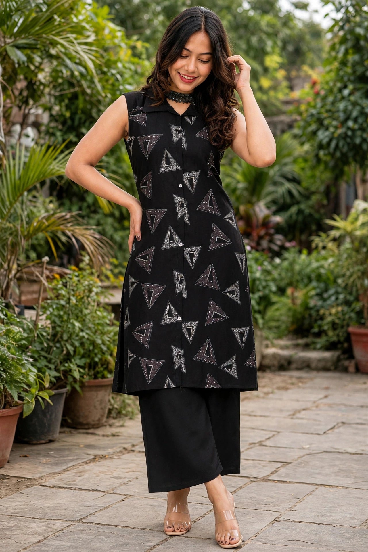 Women Black Geometric Triangle Printed Sleeveless Kurta & Plazo Coord Set SHALINI-279